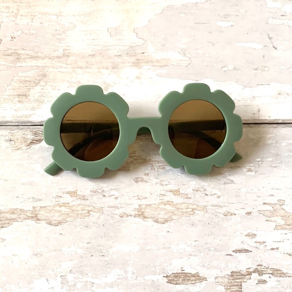 BabyGap Green Flower Sunglasses Kids Toddler Girls UV 400 Protection NEW